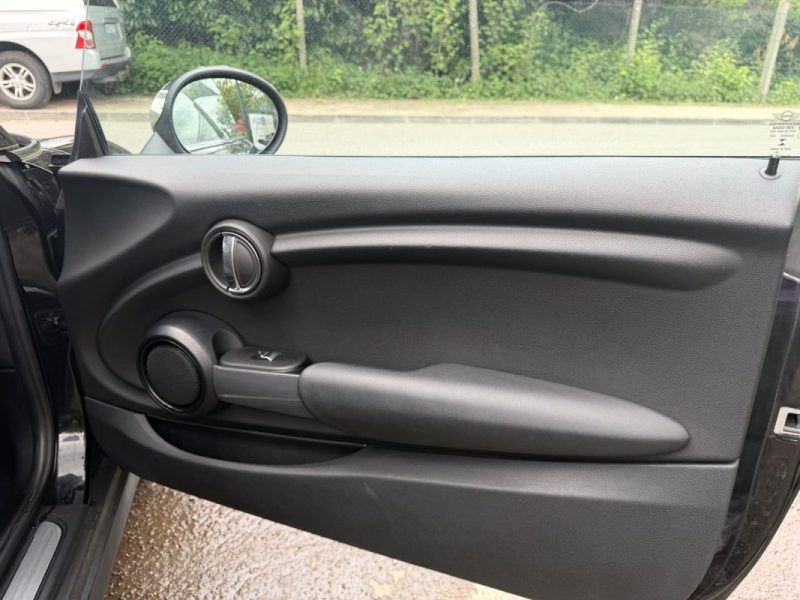 MINI MINI (F56) ONE FIRST 