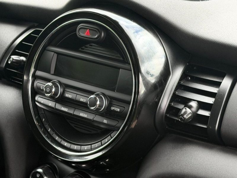 MINI MINI (F56) ONE FIRST 