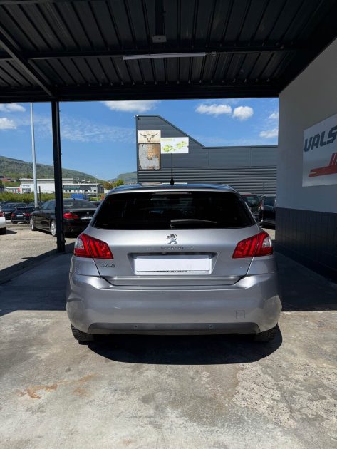 Peugeot 308 1.6 BlueHDI 120ch STYLE BVM6 - Suivi et Entretenu