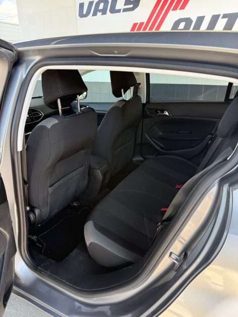 Peugeot 308 1.6 BlueHDI 120ch STYLE BVM6 - Suivi et Entretenu