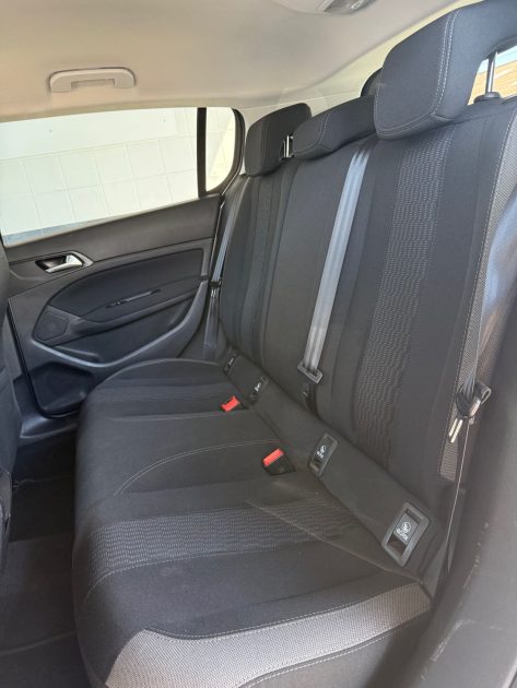 Peugeot 308 1.6 BlueHDI 120ch STYLE BVM6 - Suivi et Entretenu