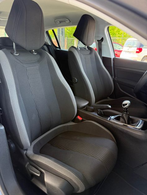 Peugeot 308 1.6 BlueHDI 120ch STYLE BVM6 - Suivi et Entretenu