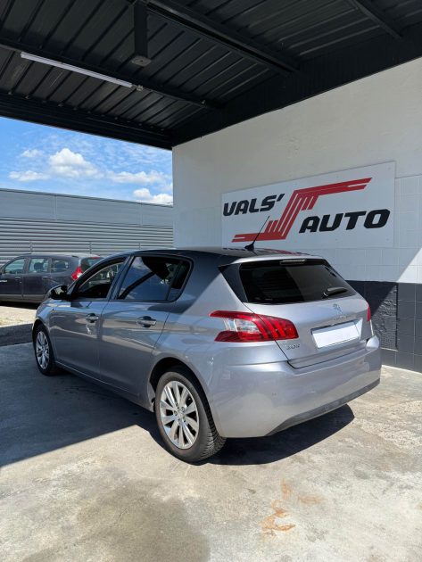Peugeot 308 1.6 BlueHDI 120ch STYLE BVM6 - Suivi et Entretenu