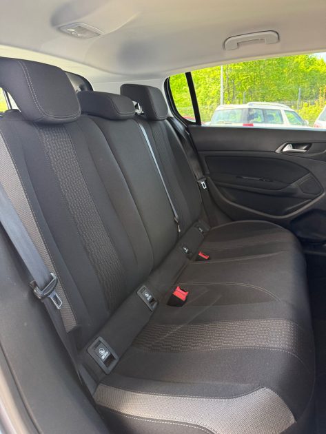 Peugeot 308 1.6 BlueHDI 120ch STYLE BVM6 - Suivi et Entretenu
