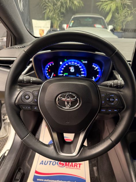 TOYOTA COROLLA DESIGN 1.8 122CH (PREMIERE MAIN, CARNET D'ENTRETIEN, SOUS GARANTIE ) ⭐️⭐️⭐️⭐️⭐️