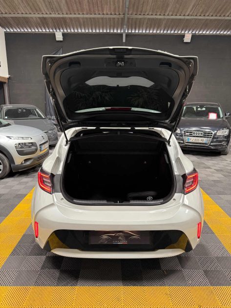 TOYOTA COROLLA DESIGN 1.8 122CH (PREMIERE MAIN, CARNET D'ENTRETIEN, SOUS GARANTIE ) ⭐️⭐️⭐️⭐️⭐️