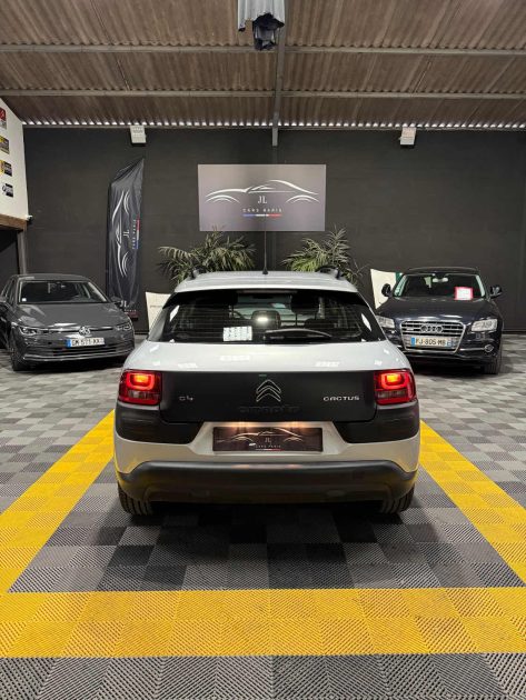 MAGNIFIQUE CITROEN C4 CACTUS 1.2L 110CH SHINE (DEUXIEME MAIN, RADAR ARRIÈRE, ÉCRAN TACTILE) ⭐️⭐️⭐️⭐️⭐️