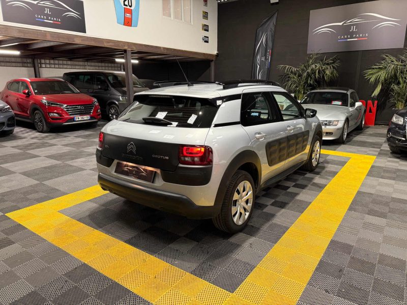 MAGNIFIQUE CITROEN C4 CACTUS 1.2L 110CH SHINE (DEUXIEME MAIN, RADAR ARRIÈRE, ÉCRAN TACTILE) ⭐️⭐️⭐️⭐️⭐️