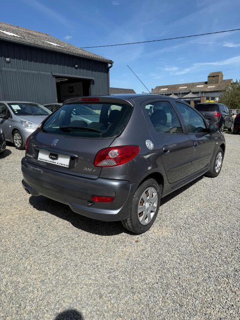PEUGEOT 206 + 1.4 HDI URBAN