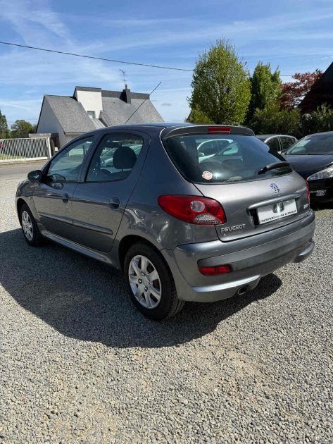 PEUGEOT 206 + 1.4 HDI URBAN