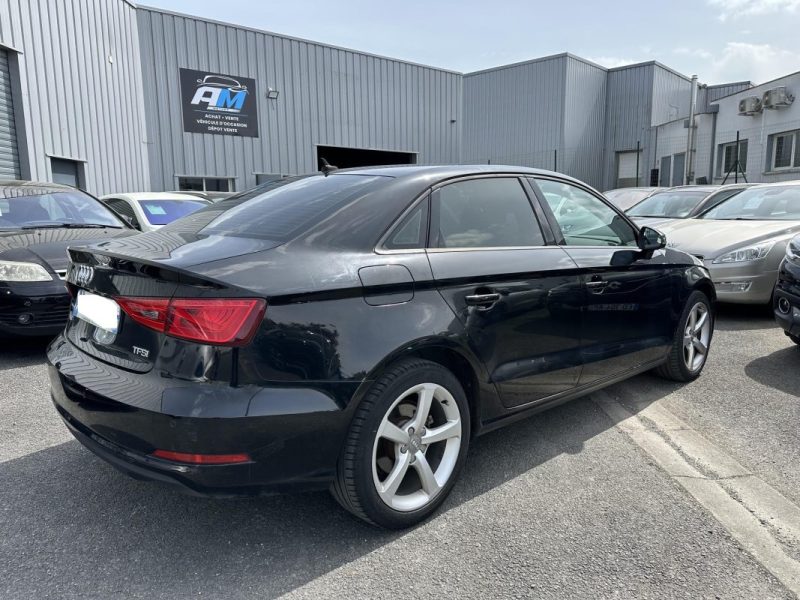 AUDI A3  BIOETHANOL E85 1.4 TFSI 125CH AMBITION S TRONIC 7 Carnet Garantie