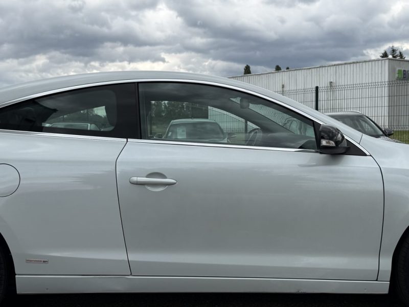 Renault Laguna Coupé III (D91) 2.0 dCi 150ch Monaco GP eco² Garantie 6 Mois