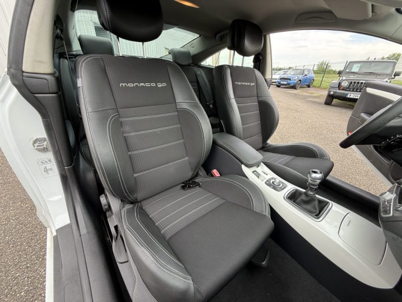 Renault Laguna Coupé III (D91) 2.0 dCi 150ch Monaco GP eco² Garantie 6 Mois