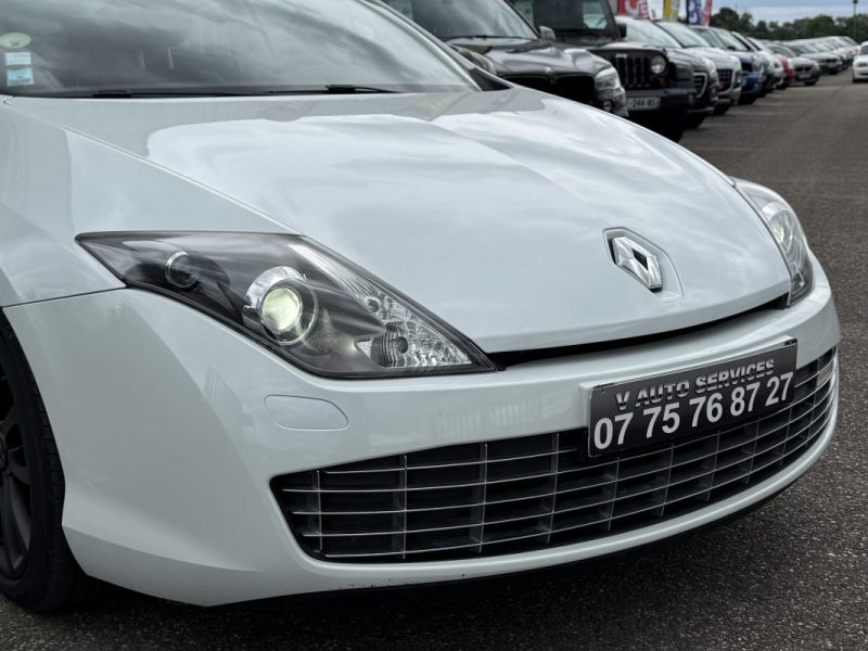 Renault Laguna Coupé III (D91) 2.0 dCi 150ch Monaco GP eco² Garantie 6 Mois