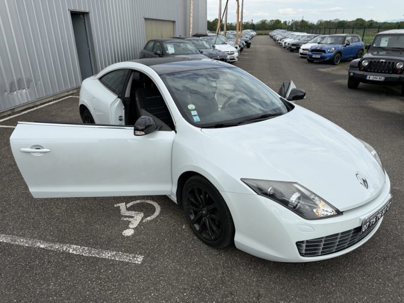 Renault Laguna Coupé III (D91) 2.0 dCi 150ch Monaco GP eco² Garantie 6 Mois