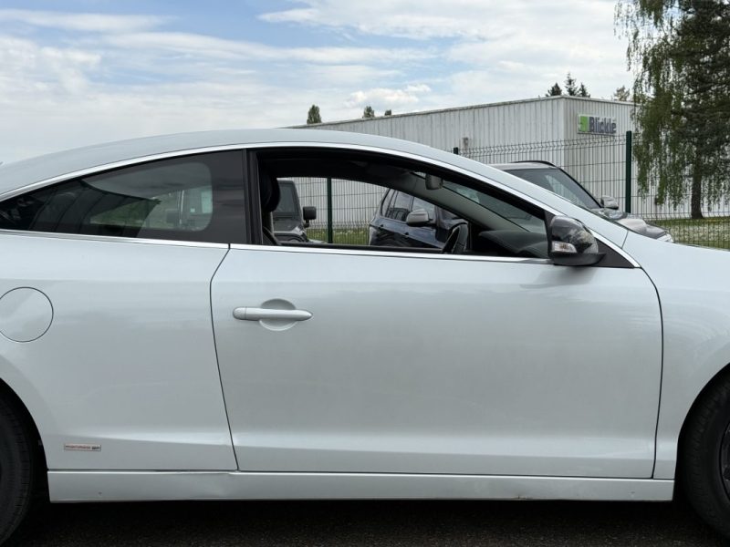 Renault Laguna Coupé III (D91) 2.0 dCi 150ch Monaco GP eco² Garantie 6 Mois