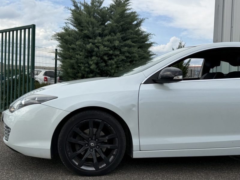 Renault Laguna Coupé III (D91) 2.0 dCi 150ch Monaco GP eco² Garantie 6 Mois