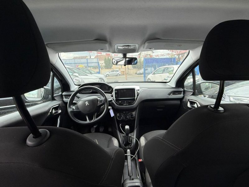 PEUGEOT 208 1.2 VTI ALLURE Bon Etat 