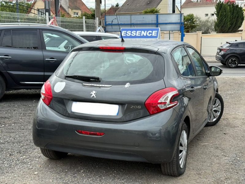 PEUGEOT 208 1.2 VTI ALLURE Bon Etat 