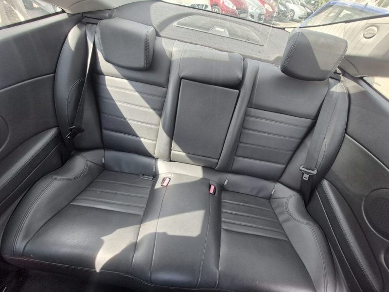 RENAULT LAGUNAIII 3.0 V6 DCI 235 DYNAMIQUE BVA 2009