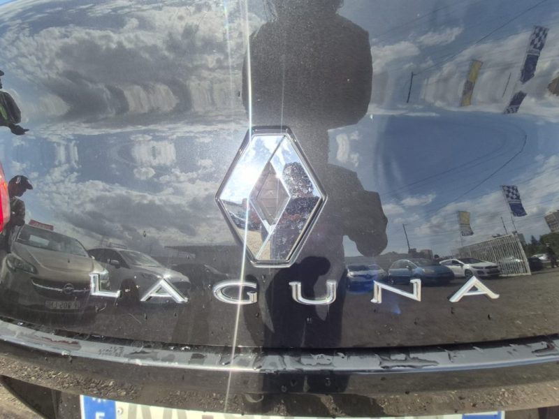 RENAULT LAGUNAIII 3.0 V6 DCI 235 DYNAMIQUE BVA 2009