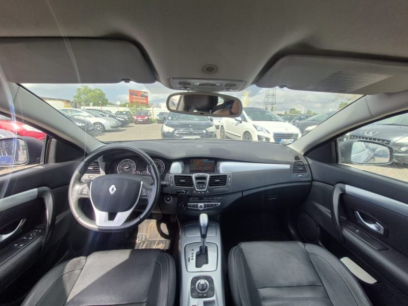 RENAULT LAGUNAIII 3.0 V6 DCI 235 DYNAMIQUE BVA 2009