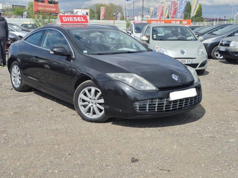 RENAULT LAGUNAIII 3.0 V6 DCI 235 DYNAMIQUE BVA 2009