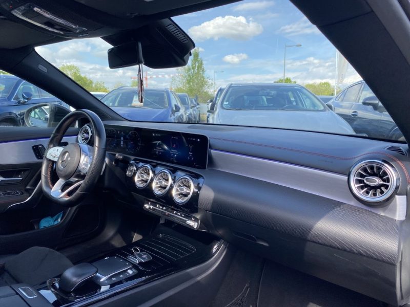 MERCEDES CLA 200 163CH AMG LINE 7G-DCT / CarPlay - Toit Ouvrant - Led D Ambiance