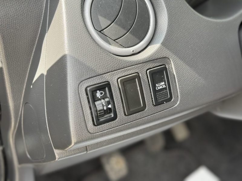 Suzuki Swift 1.3 DDiS 75 GL - Clim - 1ère main - Révisée & Garantie 6 mois