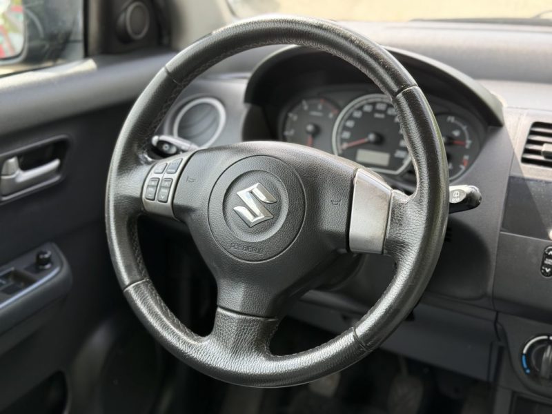 Suzuki Swift 1.3 DDiS 75 GL - Clim - 1ère main - Révisée & Garantie 6 mois