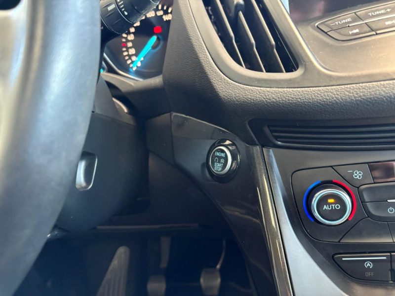 🚗 FORD KUGA 1.5 ECOBOOST 120ch  TREND 4x2 🌤️ Toit ouvrant 📷Caméra🧭 GPS 📱 Bluetooth 50 000 km