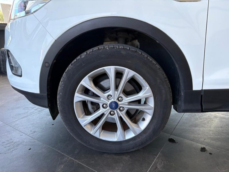 🚗 FORD KUGA 1.5 ECOBOOST 120ch  TREND 4x2 🌤️ Toit ouvrant 📷Caméra🧭 GPS 📱 Bluetooth 50 000 km