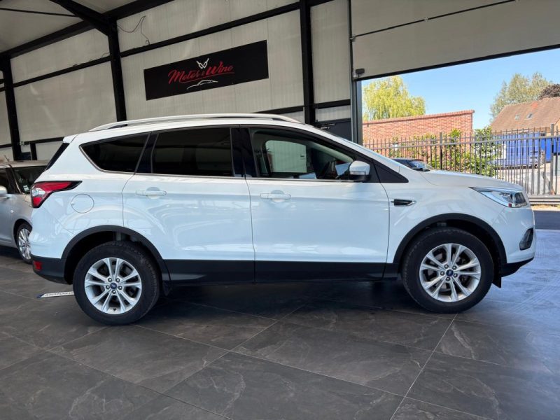🚗 FORD KUGA 1.5 ECOBOOST 120ch  TREND 4x2 🌤️ Toit ouvrant 📷Caméra🧭 GPS 📱 Bluetooth 50 000 km