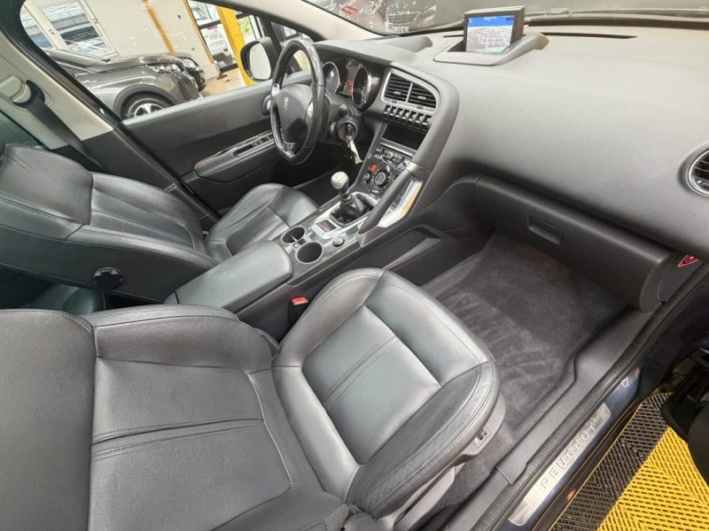 PEUGEOT 3008 1.6 HDI 120CH FELINE  