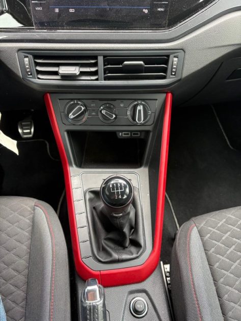 VOLKSWAGEN Polo VI 1.0 i 65 ch Série Spéciale Beats Audio