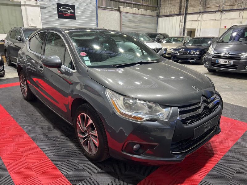 CITROEN DS4 1.6 E-HDI 110 EXECUTIVE, Garantie, 2012