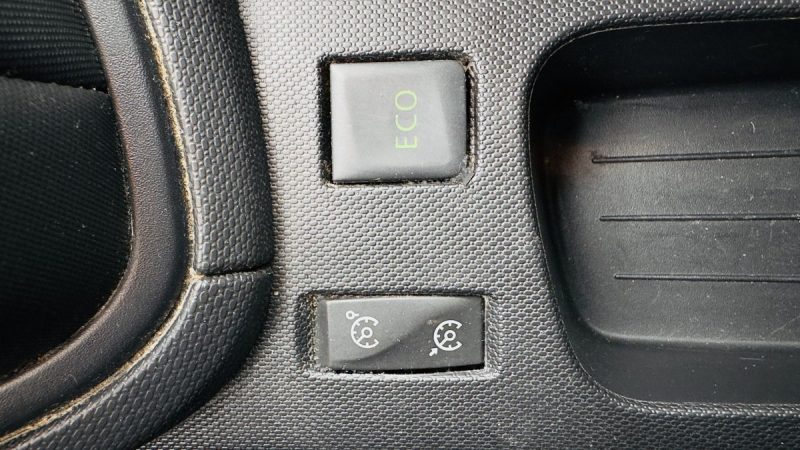 RENAULT CLIO IV 1.5 DCI INTENS ECO² GARANTIE 6MOIS