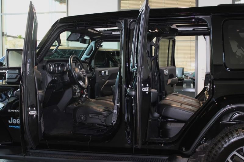 JEEP WRANGLER 4xe 381ch Sahara / Toit panoramique Sky One-Touch / Caméra Off-Road