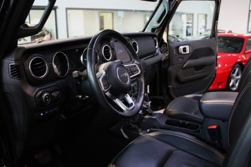 JEEP WRANGLER 4xe 381ch Sahara / Toit panoramique Sky One-Touch / Caméra Off-Road