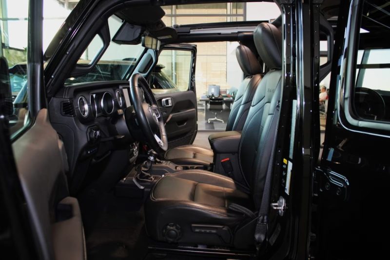 JEEP WRANGLER 4xe 381ch Sahara / Toit panoramique Sky One-Touch / Caméra Off-Road