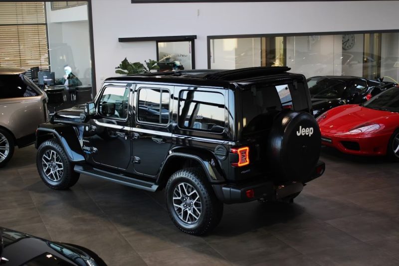 JEEP WRANGLER 4xe 381ch Sahara / Toit panoramique Sky One-Touch / Caméra Off-Road