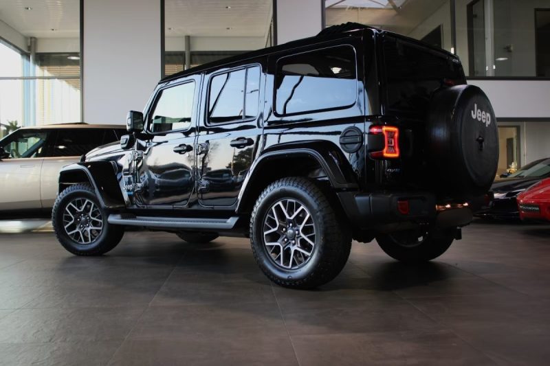 JEEP WRANGLER 4xe 381ch Sahara / Toit panoramique Sky One-Touch / Caméra Off-Road