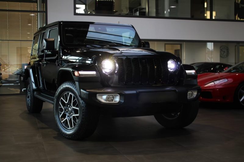 JEEP WRANGLER 4xe 381ch Sahara / Toit panoramique Sky One-Touch / Caméra Off-Road