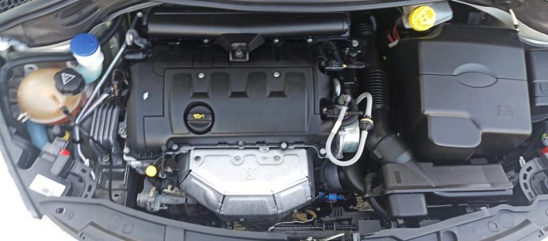 PEUGEOT 207 1.4 SPORT TOIT OUVRANT 1ER MAIN 