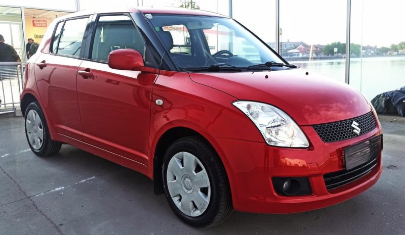 SUZUKI SWIFT 1.3 GL 4WD 1ER MAIN GARANTIE 6MOIS