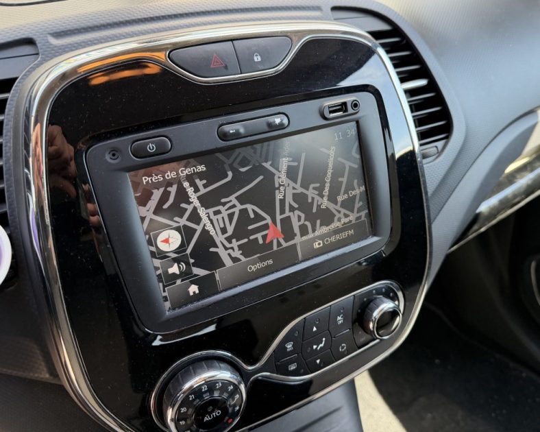 RENAULT CAPTUR 1.5 dCi Eco2 S&S 90 CH - REGULATEUR 