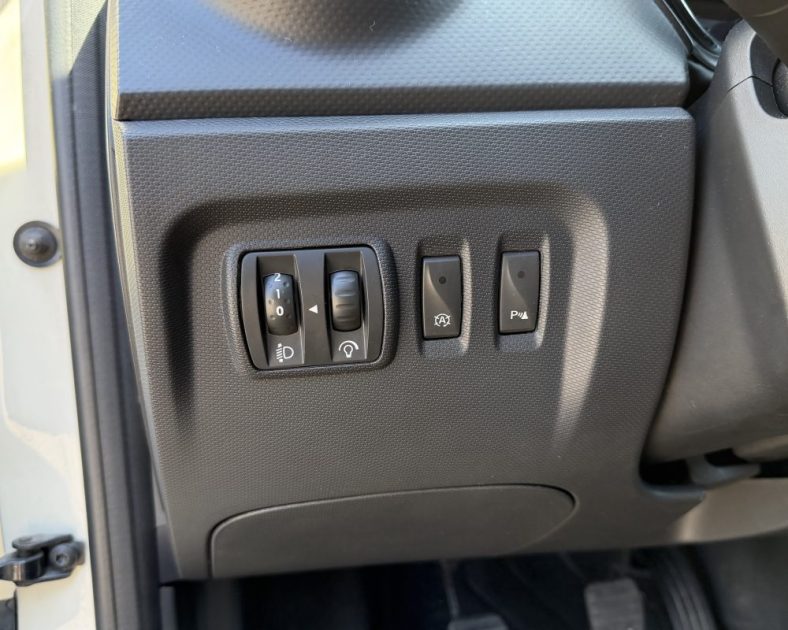 RENAULT CAPTUR 1.5 dCi Eco2 S&S 90 CH - REGULATEUR 