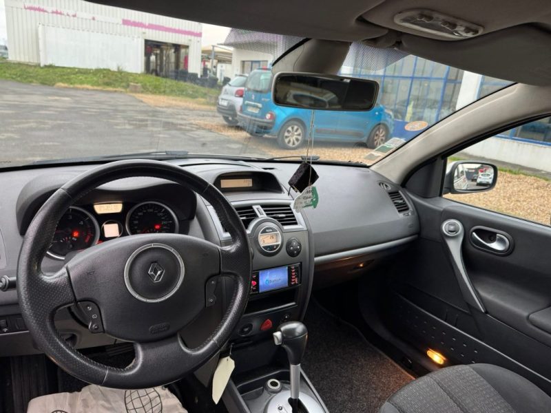 RENAULT MEGANE II 1.9 DCI 131CV BOITE AUTOMATIQUE
