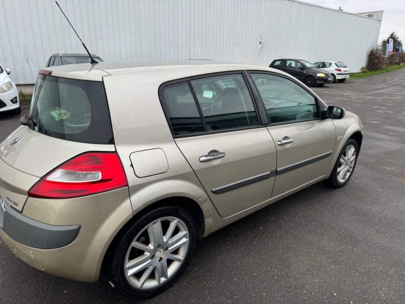 RENAULT MEGANE II 1.9 DCI 131CV BOITE AUTOMATIQUE