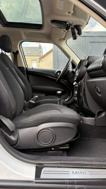 MINI COUNTRYMAN COOPER D 112ch SALT TOIT OUVRANT / CROCHET D’ATTELAGE / RADAR DE RECUL